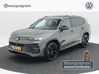 VOLKSWAGEN Tayron R-Line Edition 1.5 eHybrid 272 Pk | Trekhaak | Black Style | Head Up Display | Panoramadak | 360 Camera | 20 inch |