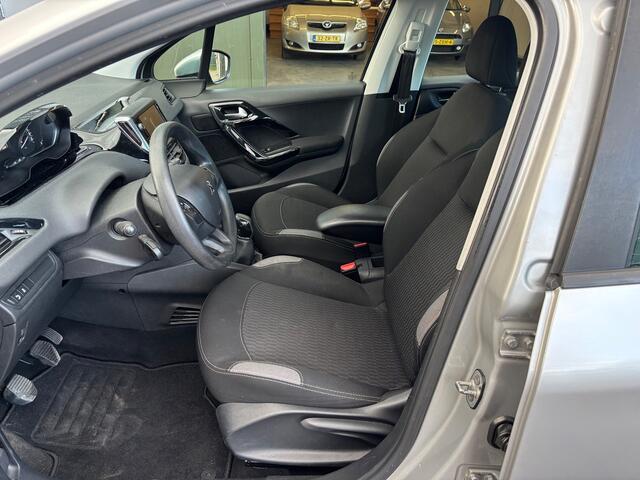 Peugeot 208 1.2 Blue Lion Airco Cruise Navi Nw Distributie