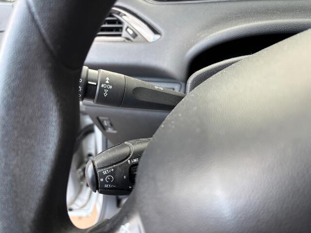 Peugeot 208 1.2 Blue Lion Airco Cruise Navi Nw Distributie