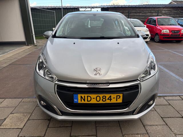 Peugeot 208 1.2 Blue Lion Airco Cruise Navi Nw Distributie