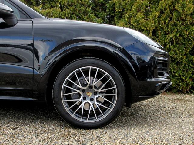 Porsche Cayenne 3.0 E-Hybrid  Origineel NL  Garantie  Chrono 