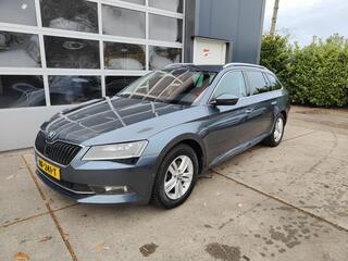 SKODA SUPERB Combi 1.6 TDI Style Business Automaat