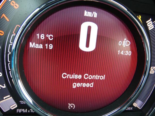 Fiat 500c 1.0 HYBRID DOLCEVITA,Navi,Clima,PDC,Leer,Carplay