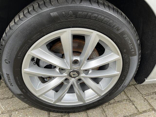 Renault Megane TCe 130 Limited DEALER ONDERHOUDEN | NAVI | PDC | CRUISE | 17'' VELGEN