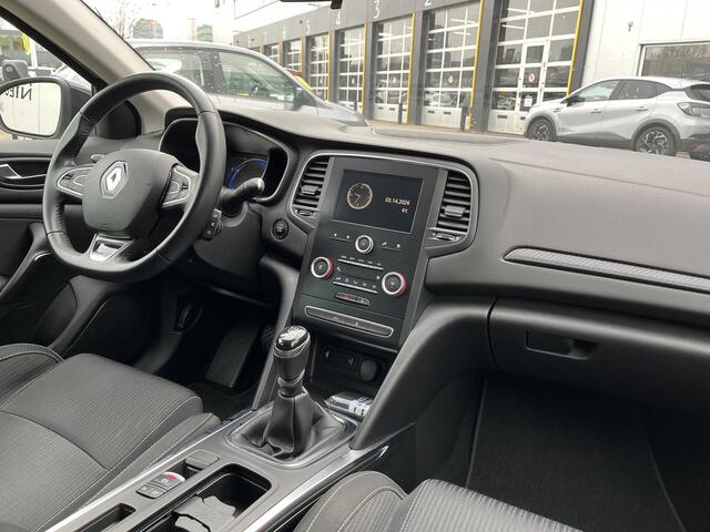 Renault Megane TCe 130 Limited DEALER ONDERHOUDEN | NAVI | PDC | CRUISE | 17'' VELGEN
