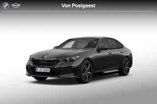 BMW 5-SERIE Sedan 530e M Sport Edition | M Sportpakket Pro | Innovation Pack | Travel Pack | Comfort Pack | Trekhaak