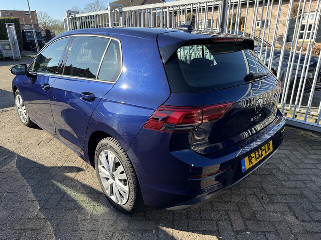 Volkswagen Golf 2.0 TDI Life Business | Clima | Navi | Xenon | Extra set wheels | B