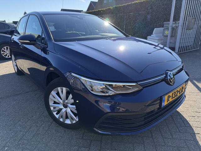 Volkswagen Golf 2.0 TDI Life Business | Clima | Navi | Xenon | Extra set wheels | B