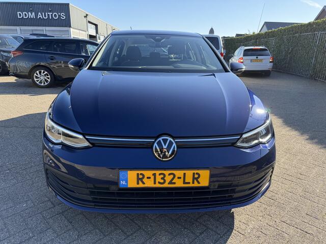 Volkswagen Golf 2.0 TDI Life Business | Clima | Navi | Xenon | Extra set wheels | B