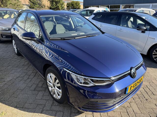 Volkswagen Golf 2.0 TDI Life Business | Clima | Navi | Xenon | Extra set wheels | B