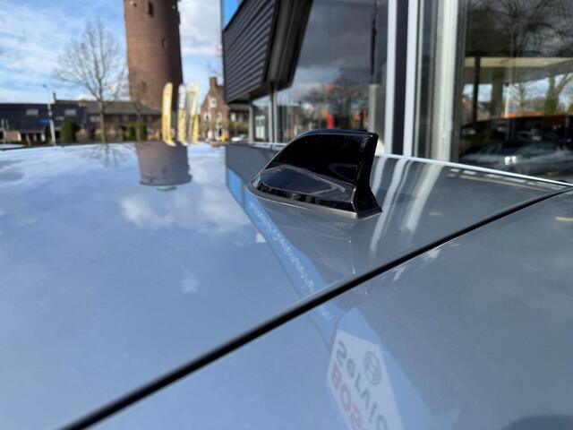 Renault Captur 1.6 E-Tech Hybrid 145 R.S. Line Trekhaak afn. / Groot navi / All Season / Adapt Cruise / Stoel verw.