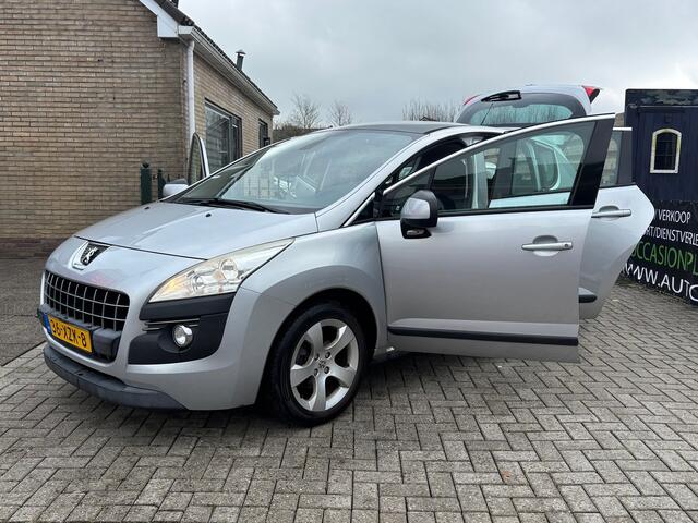 Peugeot 3008 1.6 VTi ST | pano | cruise | clima | trekhaak |