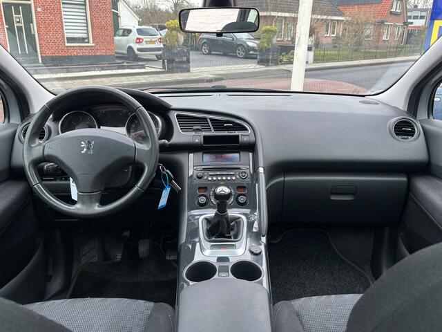 Peugeot 3008 1.6 VTi ST | pano | cruise | clima | trekhaak |