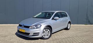Volkswagen Golf VII