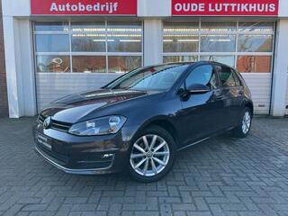 Volkswagen Golf VII