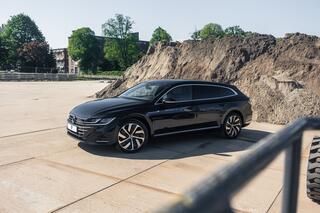 VOLKSWAGEN Arteon Shooting Brake 1.4 TSI eHybrid R-Line Business+ SOH-TEST Sportstoelen 19inch Dealerauto