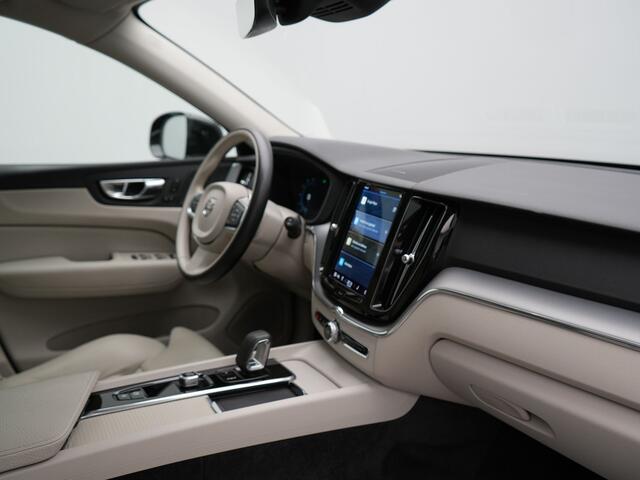 Volvo XC60 T6 AWD FACELIFT MODEL Inscription PHEV 350pk Dealer O.H | Panodak | Adaptive Cruise | Camera | Harman / Kardon | Lederen Sportstoelen Memory & Ve