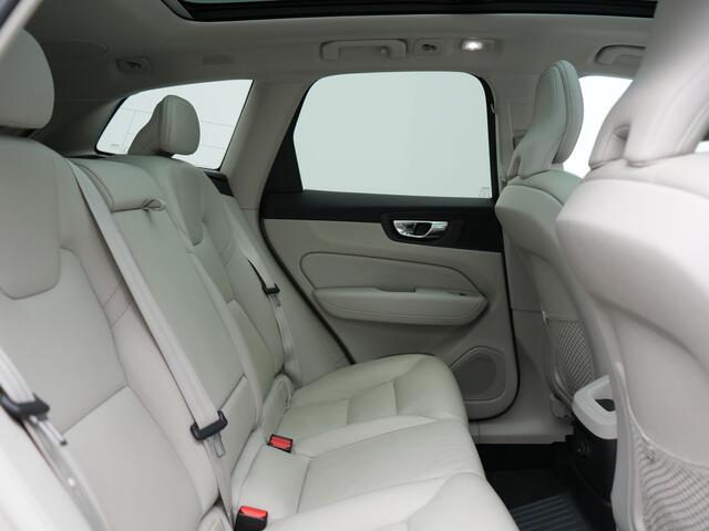 Volvo XC60 T6 AWD FACELIFT MODEL Inscription PHEV 350pk Dealer O.H | Panodak | Adaptive Cruise | Camera | Harman / Kardon | Lederen Sportstoelen Memory & Ve