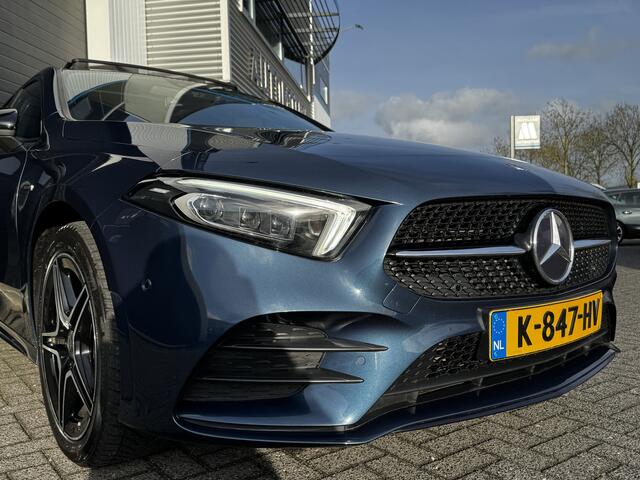 Mercedes-Benz A-Klasse 250 e Business Solution AMG Limited 94% SOH | Pano | Sfeer | Camera | Orig. NL | �20.900,- incl. BTW