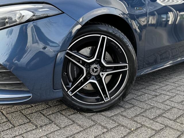 Mercedes-Benz A-Klasse 250 e Business Solution AMG Limited 94% SOH | Pano | Sfeer | Camera | Orig. NL | �20.900,- incl. BTW