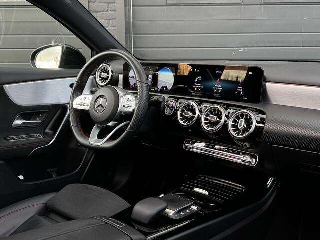 Mercedes-Benz A-Klasse 250 e Business Solution AMG Limited 94% SOH | Pano | Sfeer | Camera | Orig. NL | �20.900,- incl. BTW
