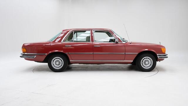 Mercedes-Benz 280 