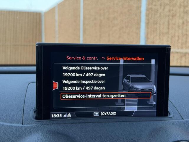 Audi A3 SPORTBACK 30 TFSI Pro Line Navigatiesysteem | Xenon | Airconditioning | Cruise control | Bluetooth telefoonverbinding | Parkeersensoren achter