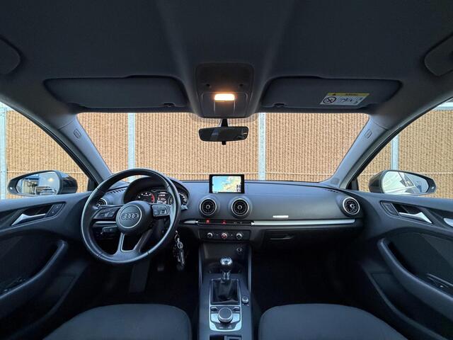 Audi A3 SPORTBACK 30 TFSI Pro Line Navigatiesysteem | Xenon | Airconditioning | Cruise control | Bluetooth telefoonverbinding | Parkeersensoren achter