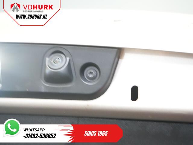 Volvo XC40 1.5 PHEV Ultimate Bright Pano/ Leder/ Harman & Kardon/ Mem.stoel/ Elek.Trekhaak/ Adapt.cruise/ LED/ Stoelverw./ Stuurvew./ Elek.stoelen/ Elek.kle