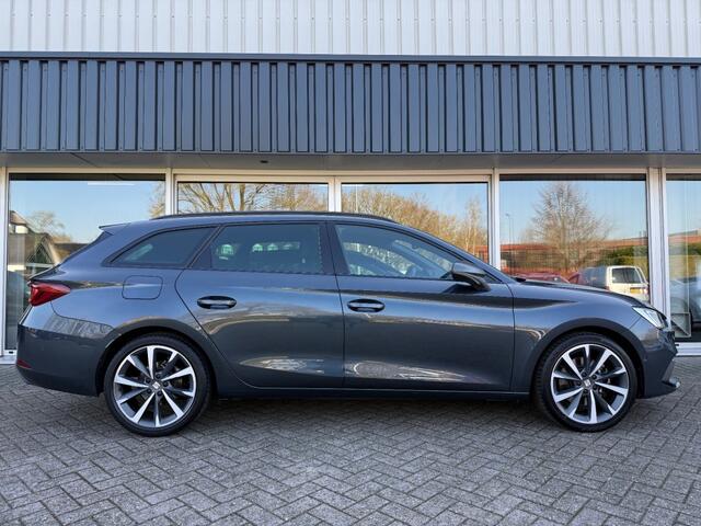 Seat Leon Sportstourer 1.5 eTSI FR 150PK - NL Auto Automaat Camera Sportstoelen 18incl LMV