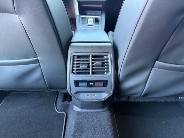 Seat Leon Sportstourer 1.5 eTSI FR 150PK - NL Auto Automaat Camera Sportstoelen 18incl LMV