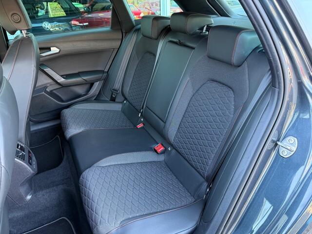 Seat Leon Sportstourer 1.5 eTSI FR 150PK - NL Auto Automaat Camera Sportstoelen 18incl LMV