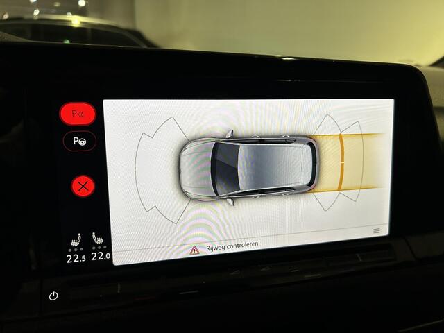 Volkswagen Golf 1.4 eHybrid GTE | Navigatie | Stoelverwarming | Parkeer assistent |