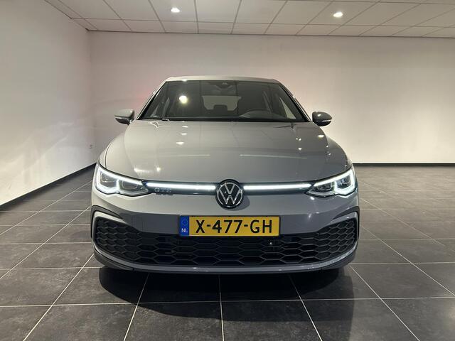 Volkswagen Golf 1.4 eHybrid GTE | Navigatie | Stoelverwarming | Parkeer assistent |