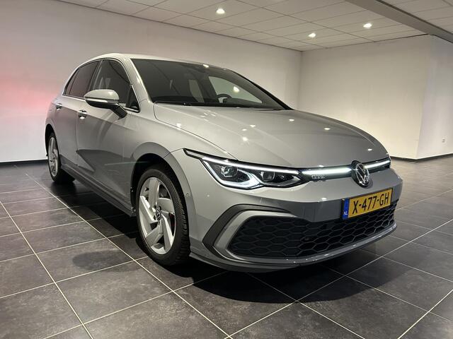 Volkswagen Golf 1.4 eHybrid GTE | Navigatie | Stoelverwarming | Parkeer assistent |