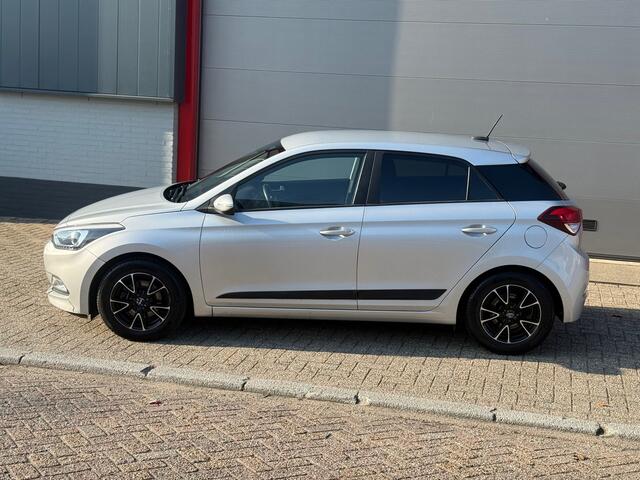 Hyundai I 20 1.0 T-GDI Go CAMERA | VOLL OPTIONS