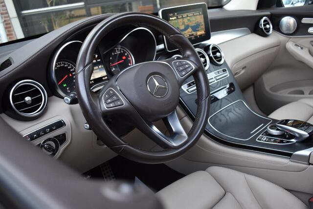 Mercedes-Benz GLC Coup� AMG 43 4MATIC Pano Lane 360C Keyless Burmester