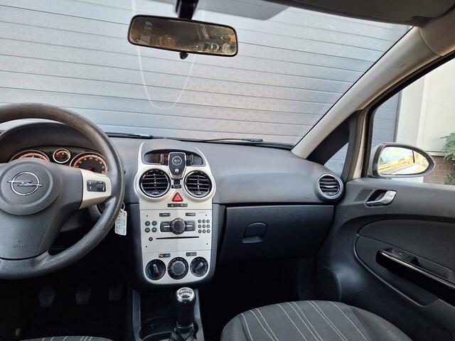 Opel Corsa | 1.2-16V Enjoy | Airco |