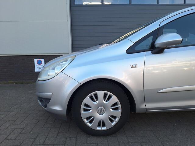 Opel Corsa | 1.2-16V Enjoy | Airco |