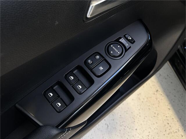 KIA Picanto 1.0 CVVT Design Edition | NL | Lederen | Carplay/ Android Auto | Camera |