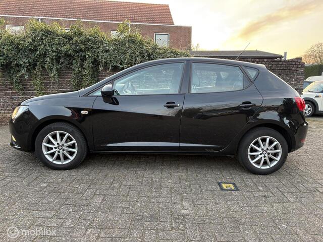 Seat Ibiza 1.0 TSI Style Navigatie /Cruise control / Nw. APK