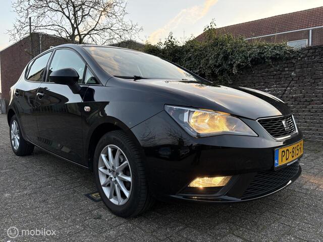 Seat Ibiza 1.0 TSI Style Navigatie /Cruise control / Nw. APK