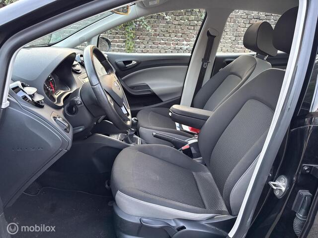 Seat Ibiza 1.0 TSI Style Navigatie /Cruise control / Nw. APK