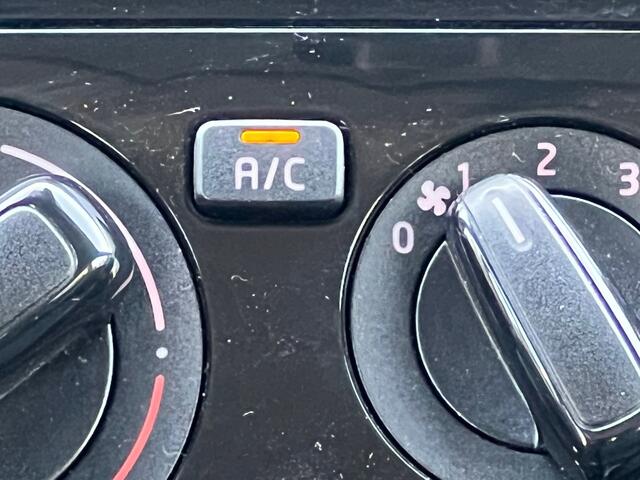 Volkswagen UP 1.0 move up Motion 39.000 km NL-AUTO-NAP APK T/M 5-2027