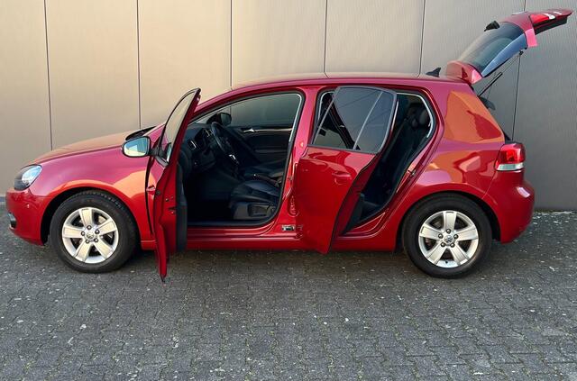 Volkswagen Golf 1.2 TSI leren bekleding e APK mooie auto