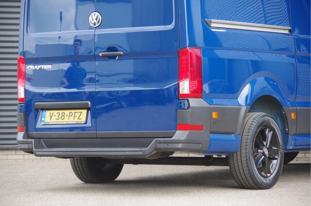 Volkswagen Crafter 35 2.0 TDI L3H2L2H1 3-ZITS, 140PK AUT. STANDKACHEL, GEV. ERGO COMFORT STOEL, CRUISE, NAVI, AIRCO