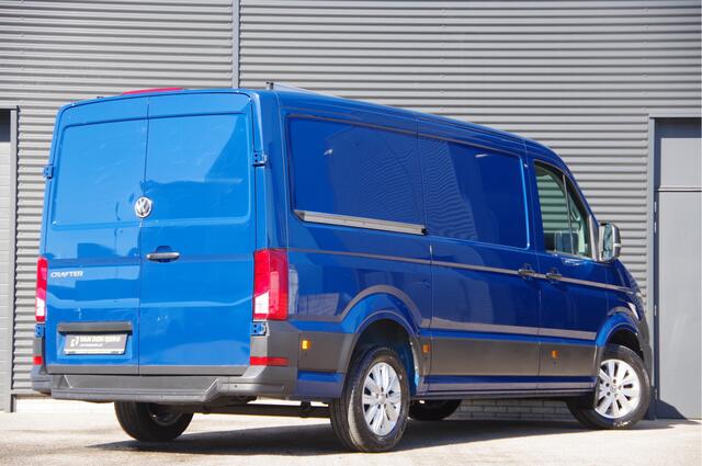 Volkswagen Crafter 35 2.0 TDI L3H2L2H1 3-ZITS, 140PK AUT. STANDKACHEL, GEV. ERGO COMFORT STOEL, CRUISE, NAVI, AIRCO