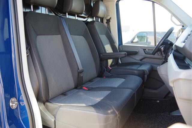 Volkswagen Crafter 35 2.0 TDI L3H2L2H1 3-ZITS, 140PK AUT. STANDKACHEL, GEV. ERGO COMFORT STOEL, CRUISE, NAVI, AIRCO