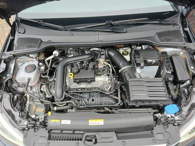 Seat Ibiza 1.0 TSI 110pk FR Plus Connect + Panoramadak + 18 inch + Camera etc. etc.