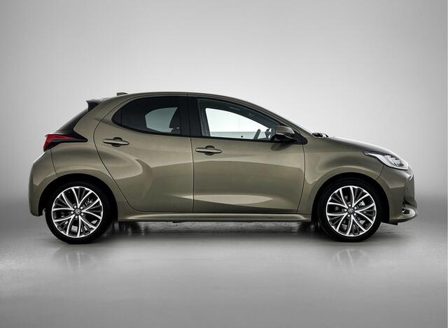 Toyota Yaris 1.5 Hybrid 130 Executive | Parkeersensoren | Climate control | Winterpakket | Dealeronderhouden |